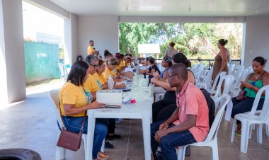 Munícipes com Bolsa Família bloqueado fazem retirada da Cesta de Páscoa