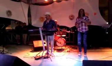 Lucas Freitas anima São João de Arembepe