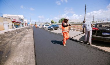 Obras de requalificação em Barra do Jacuípe avançam com pavimentação