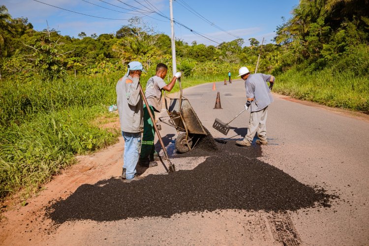 Através da operação tapa-buraco, melhorias viárias acontecem na costa do município