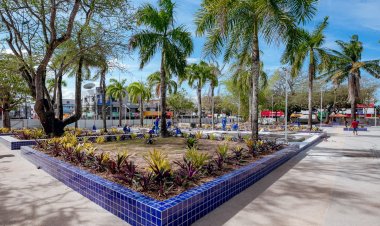 Prefeitura entrega requalificação das praças Abrantes e Primeiro de Maio nesta quinta (26)