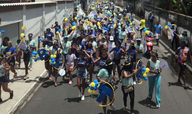 Beth da Saúde mostra força em caminhada realizada neste domingo (29)