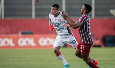 Vitória bate Fluminense e segue firme em reação no segundo turno
