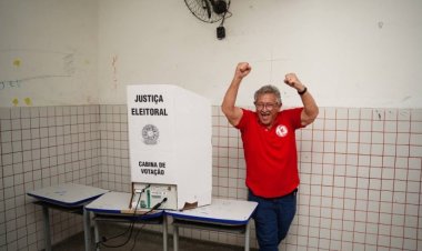 Caetano é eleito prefeito de Camaçari