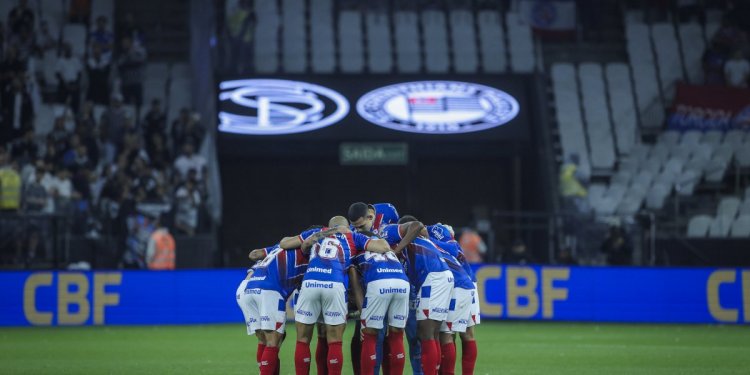 Bahia é goleado pelo Corinthians em duelo direto por vaga na Libertadores