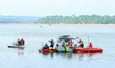 Buscas submersas por desaparecidos na queda da ponte Juscelino Kubitschek são suspensas pela Marinha