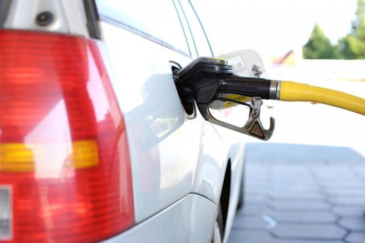Preços da gasolina e do gás de cozinha sofrem reajustes na Bahia
