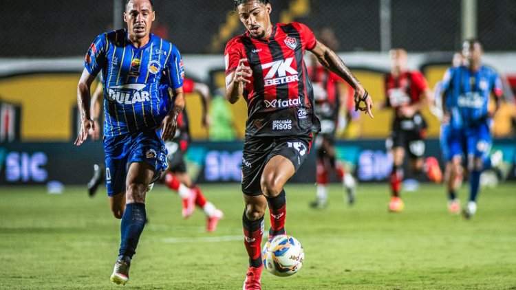Em jogo de novidades, Vitória goleia Jacobina e mantém liderança do estadual