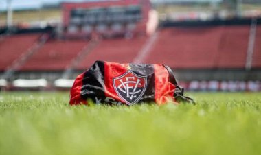 Vitória acerta com camisa 9 para a sequência da temporada