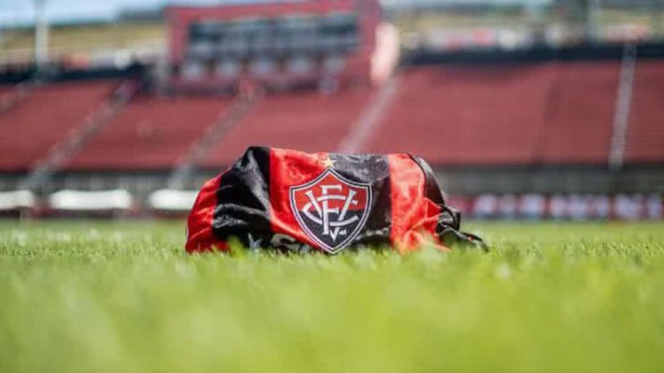 Vitória acerta com camisa 9 para a sequência da temporada