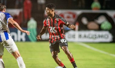 Vitória vacila e perde para o lanterna do grupo na Sul-Americana