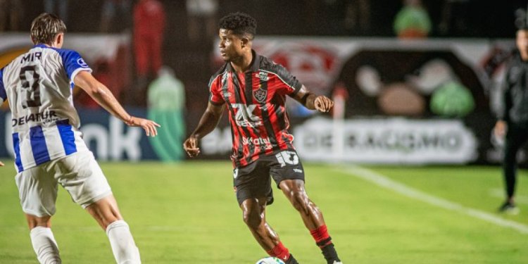 Vitória vacila e perde para o lanterna do grupo na Sul-Americana
