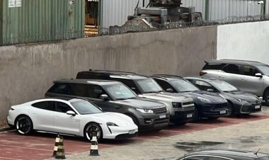 PF apreende carros de luxo durante operação em Camaçari